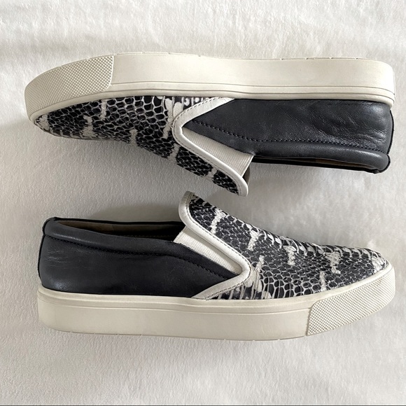 VINCE PYTHON SNAKE SLIP ON SNEAKER - Picture 1 of 9